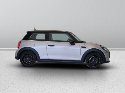 7 - MINI Cooper Cascioli Group