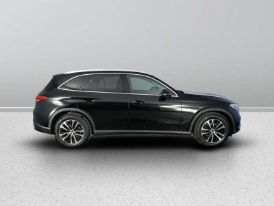 3 - Mercedes-Benz GLC Cascioli Group