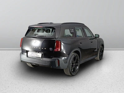 4 - MINI Countryman Cascioli Group