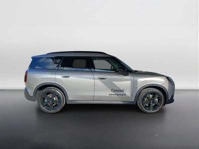 6 - MINI Countryman Cascioli Group