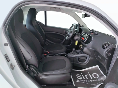 9 - smart fortwo Cascioli Group