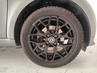 8 - smart fortwo Cascioli Group