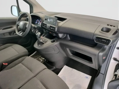 9 - Toyota Professional Proace City Cascioli Group