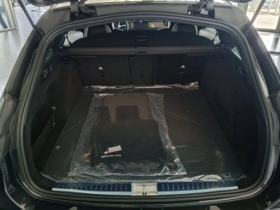 10 - Mercedes-Benz Classe E Cascioli Group