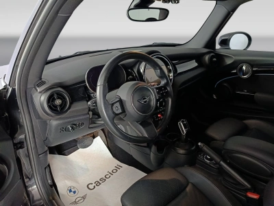 7 - MINI Cooper Cascioli Group