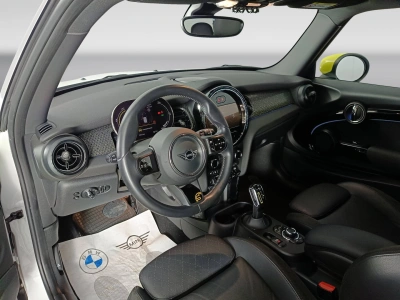 7 - MINI Cooper Cascioli Group