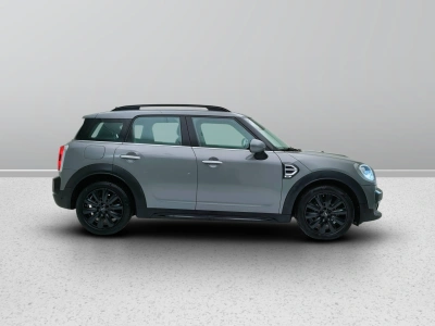 7 - MINI Countryman Cascioli Group