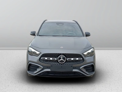 2 - Mercedes-Benz GLA Cascioli Group