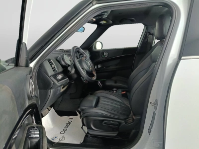 8 - MINI Countryman Cascioli Group