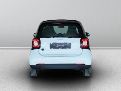 4 - smart fortwo Cascioli Group