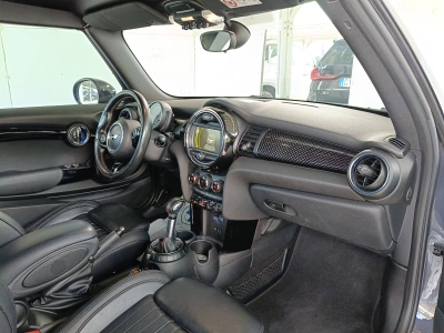 10 - MINI Cooper Cascioli Group