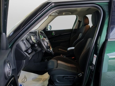 8 - MINI Countryman Cascioli Group