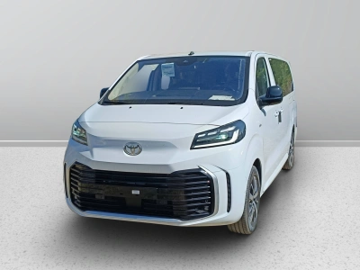 1 - Toyota Professional PROACE VERSO Cascioli Group