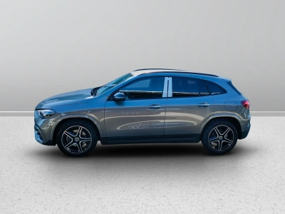 3 - Mercedes-Benz GLA Cascioli Group