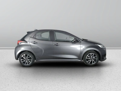 3 - Toyota Yaris Cascioli Group