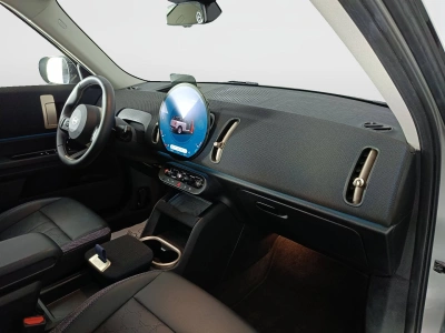 10 - MINI Countryman Cascioli Group