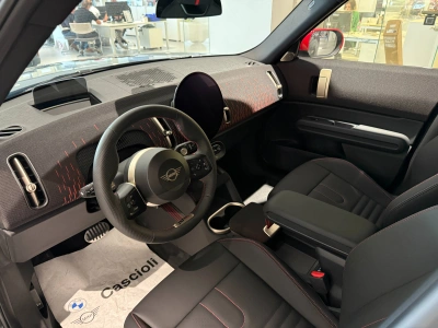 9 - MINI Countryman Cascioli Group