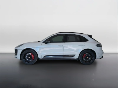 9 - Porsche Macan Cascioli Group