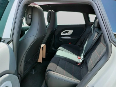 10 - Mercedes-Benz CLA Cascioli Group