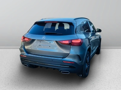 6 - Mercedes-Benz GLA Cascioli Group