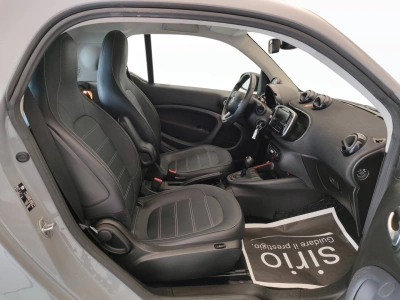 10 - smart fortwo Cascioli Group