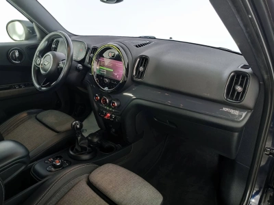 10 - MINI Countryman Cascioli Group