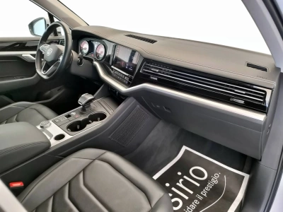 9 - Volkswagen Touareg Cascioli Group