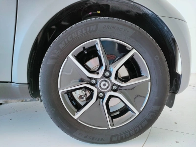 8 - smart fortwo Cascioli Group