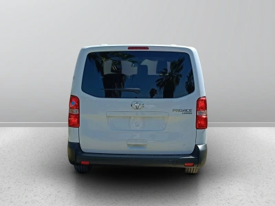 3 - Toyota Professional PROACE VERSO Cascioli Group