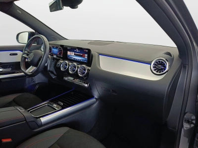 10 - Mercedes-Benz GLA Cascioli Group