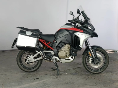 1 - Ducati Multistrada Cascioli Group