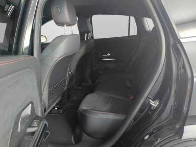 10 - Mercedes-Benz EQA Cascioli Group