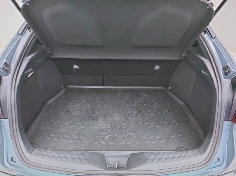 5 - Toyota C-HR C-HR 2.0h Trend e-cvt