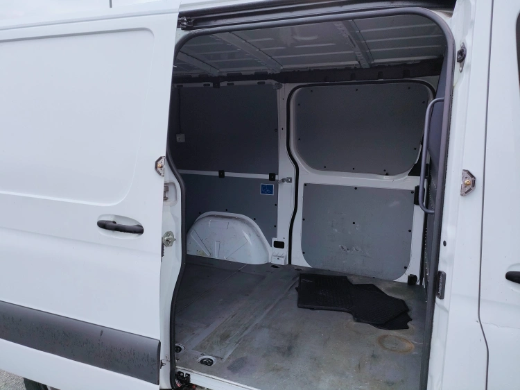 9 - Mercedes Vans Sprinter 315 2.0 cdi F 32/33 fwd H1 9G-tronic