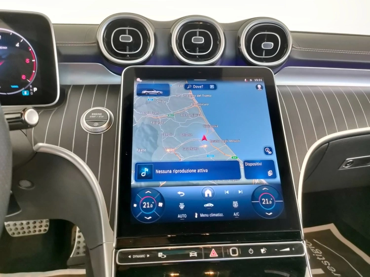 12 - Mercedes-Benz CLE Cabrio 220 d AMG Line Advanced auto