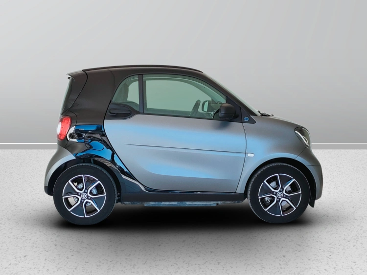 7 - smart fortwo Fortwo eq Passion 4,6kW