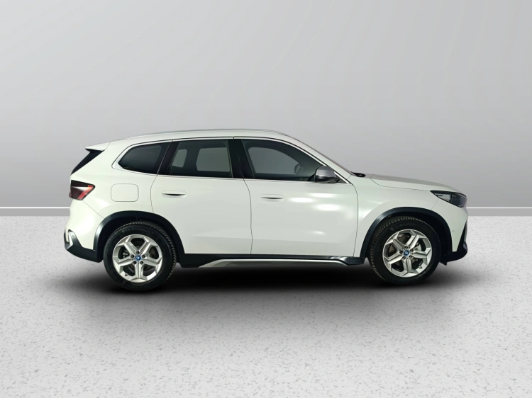 3 - BMW X1 X-LINE PLUS