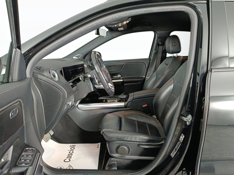 8 - Mercedes AMG GLA GLA AMG 35 4matic auto