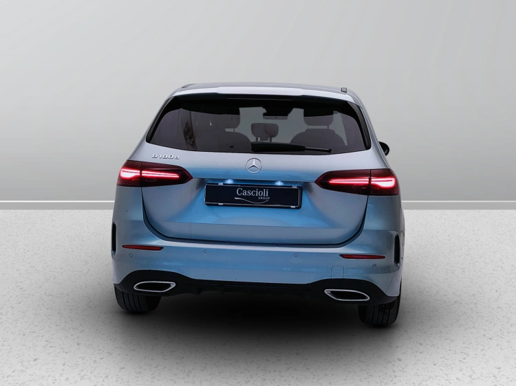 4 - Mercedes-Benz Classe B 180 d AMG Line Advanced Plus auto