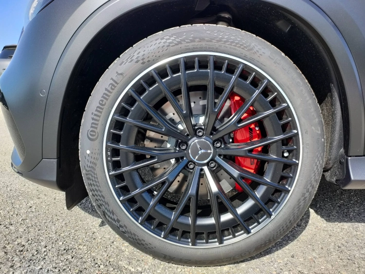 6 - Mercedes AMG GLC Mercedes-AMG GLC 43 4MATIC