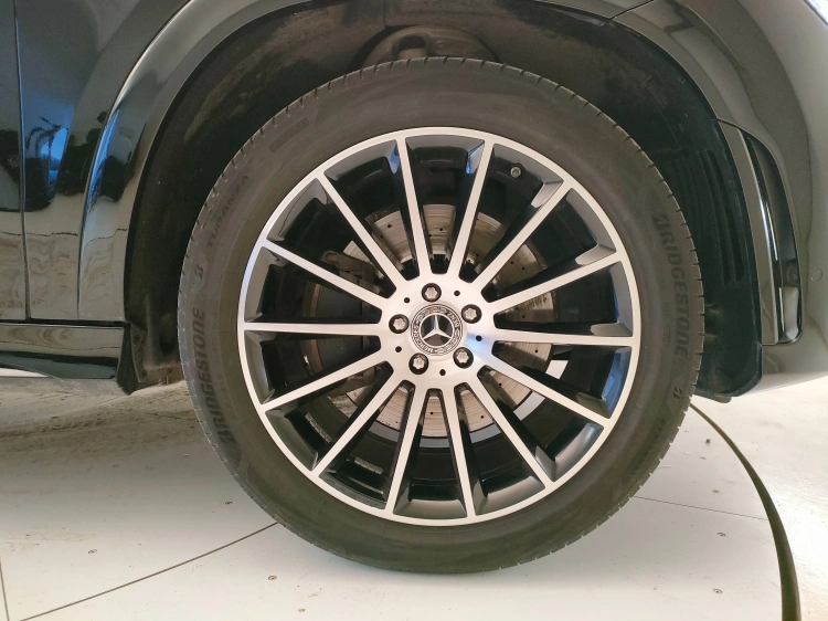 8 - Mercedes-Benz GLE 300 d Premium 4matic auto