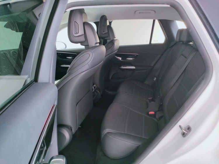 12 - Mercedes-Benz GLC 220 d mhev Advanced 4matic auto