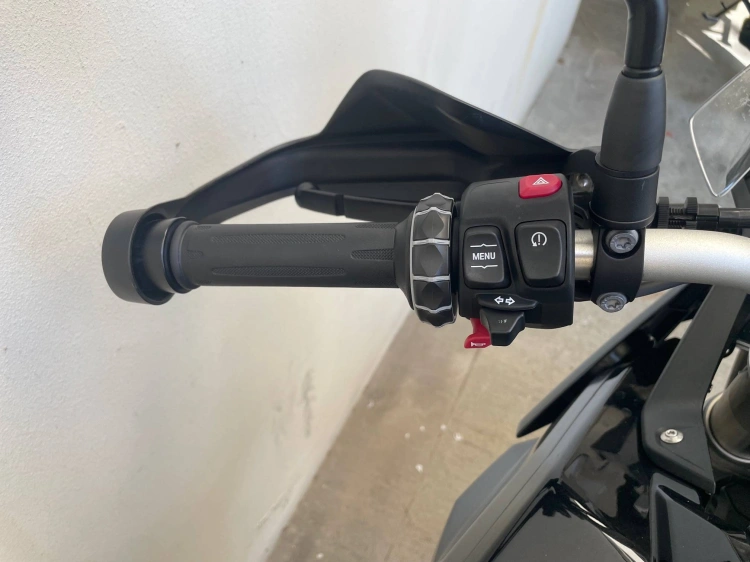 5 - BMW Motorrad GS F 900 GS