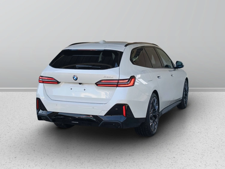 4 - BMW Serie 5 BMW 520d Touring