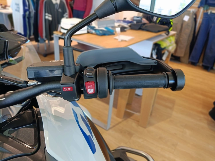 5 - BMW Motorrad GS R 1300 GS