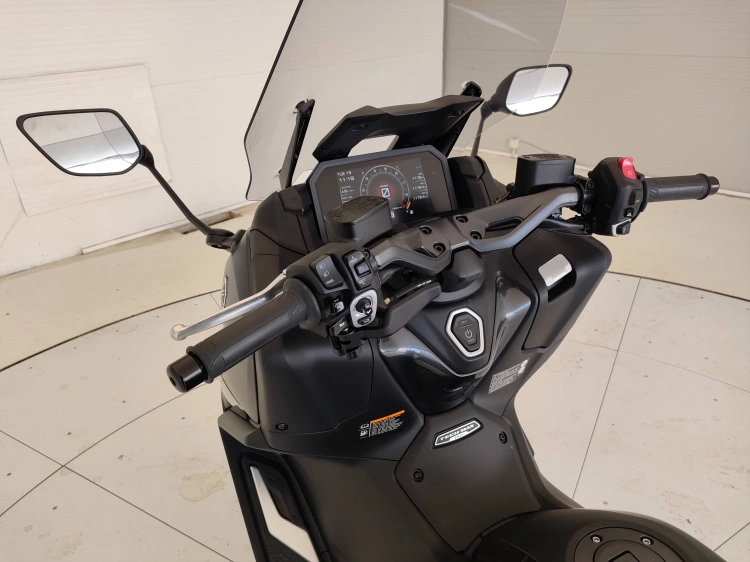 11 - Yamaha Tmax T-Max 560 Tech Max Abs my22