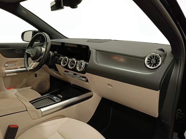 10 - Mercedes-Benz GLA 200 d Progressive Advanced Plus auto