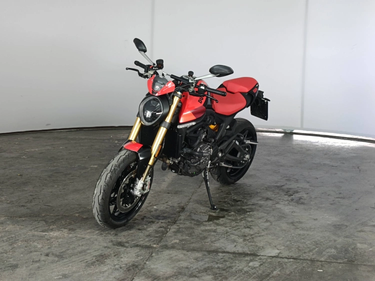 4 - Ducati E3524 MONSTER SP 937CC
