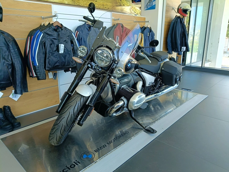 1 - BMW Motorrad R 18 R 18  Classic