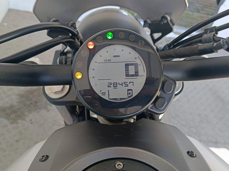 6 - Yamaha XSR XSR 700 Abs my21